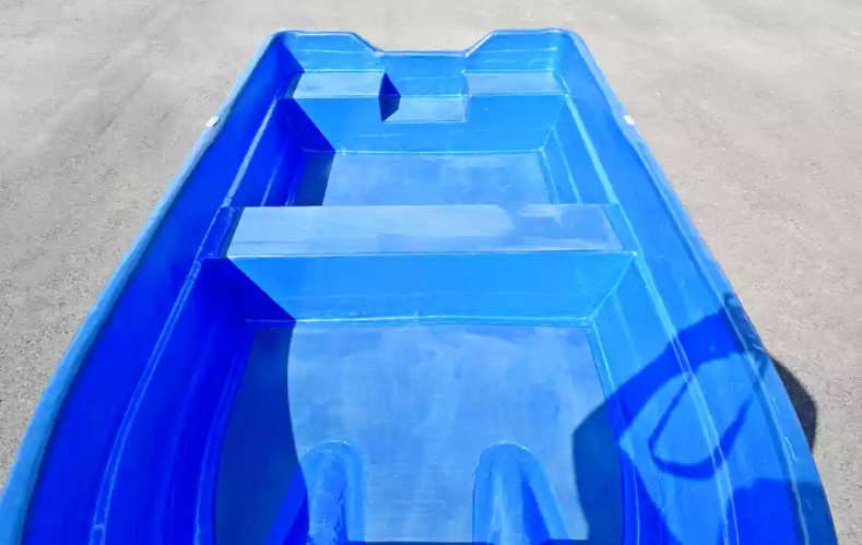 Стеклопластиковая лодка Neman-340 (тримаран) в Евпатории