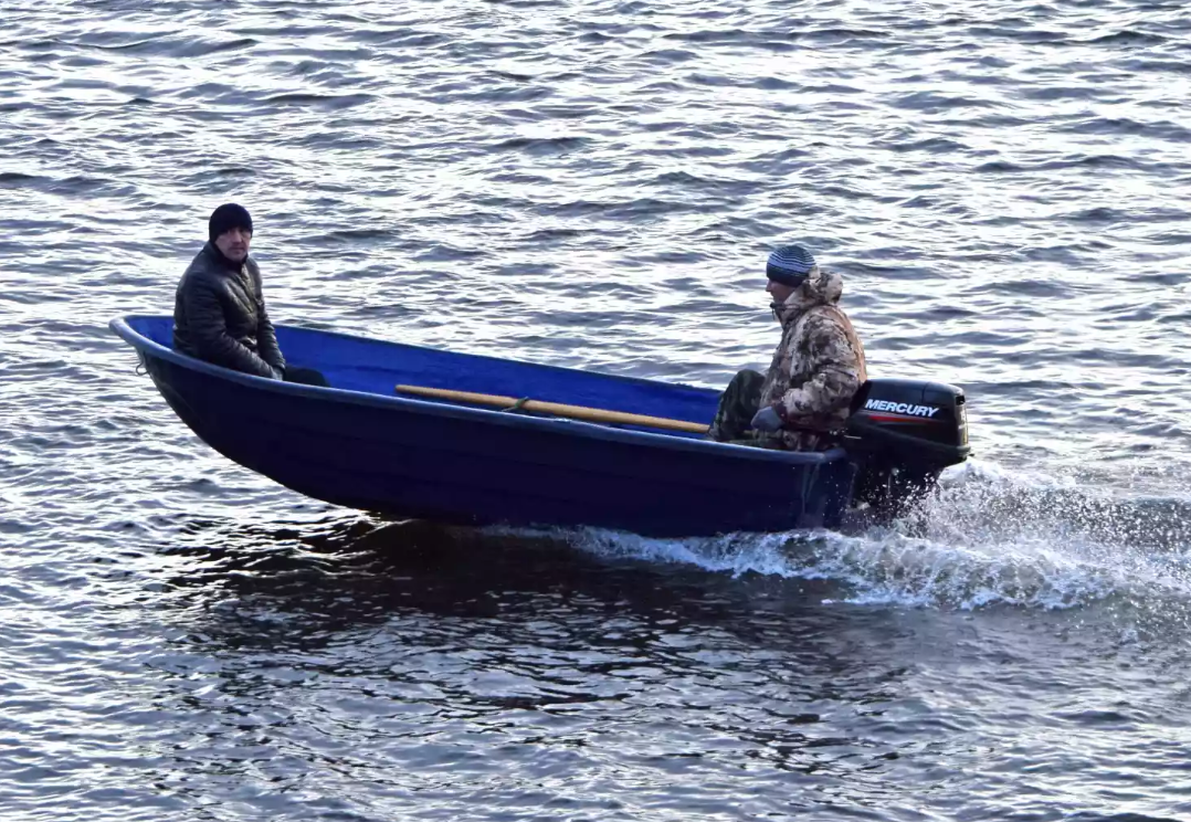 Стеклопластиковая лодка Neman-340 (тримаран) в Евпатории