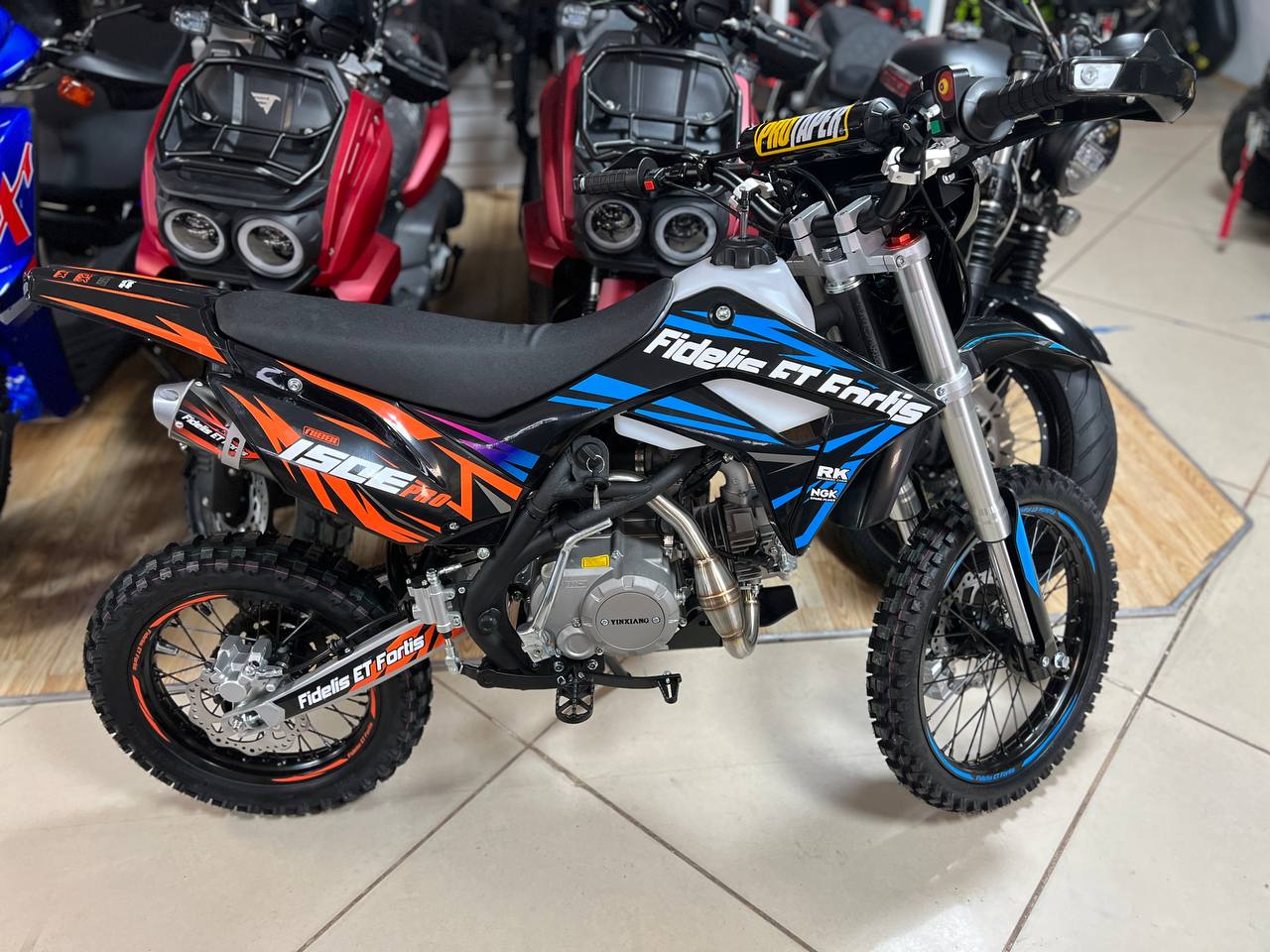 Мотоцикл (питбайк) PROMAX FIDET (ФАЙДЕТ) 190E PRO 17/14 в Евпатории