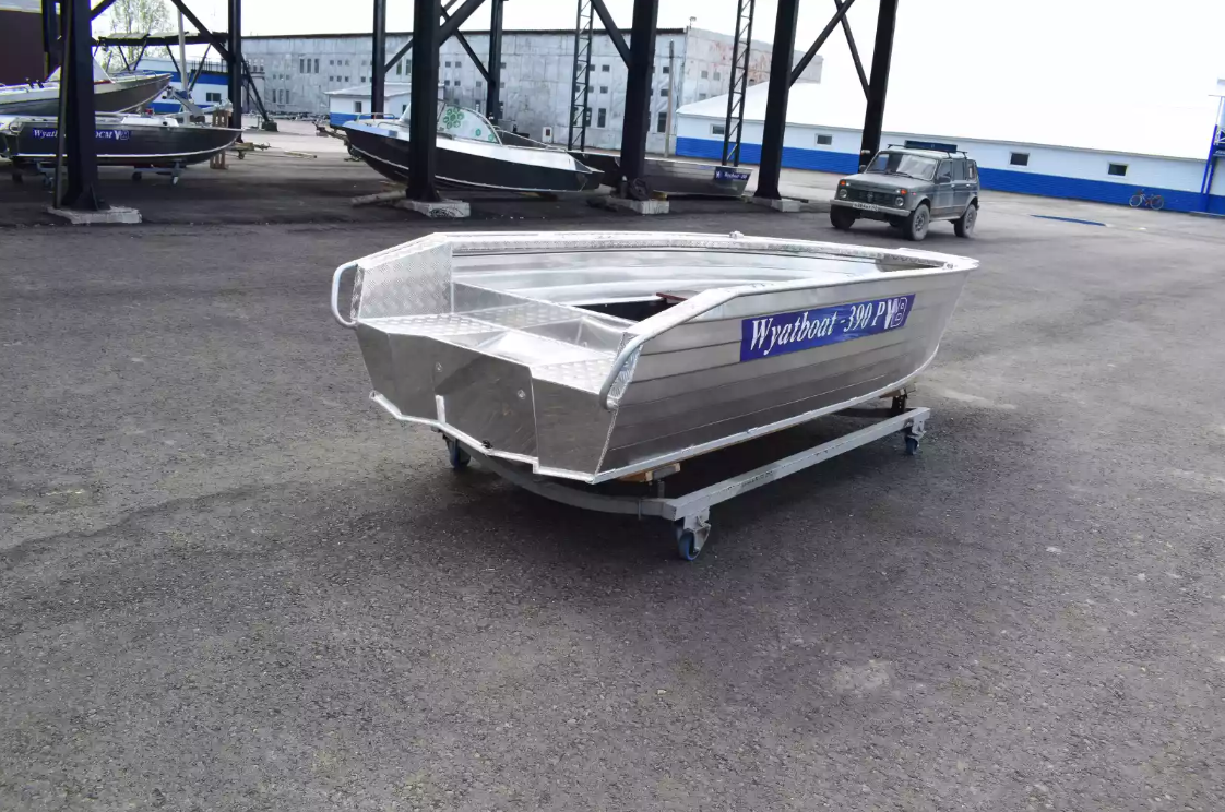 Алюминиевая лодка Wyatboat-390Р Увеличенный борт в Евпатории