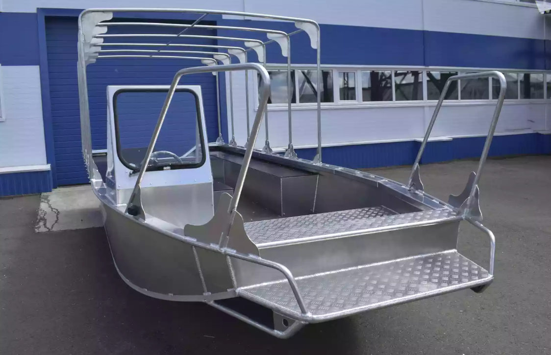 Алюминиевая лодка Wyatboat-600 в Евпатории