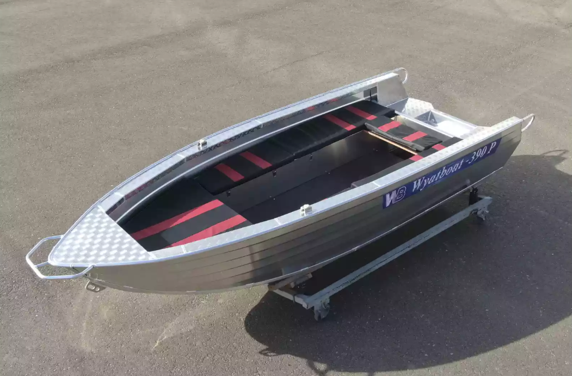 Алюминиевая лодка Wyatboat-390РМ увеличенный борт в Евпатории