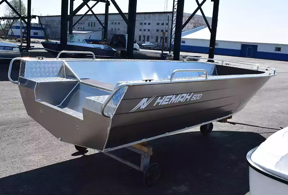Алюминиевая лодка Неман-500 P в Евпатории