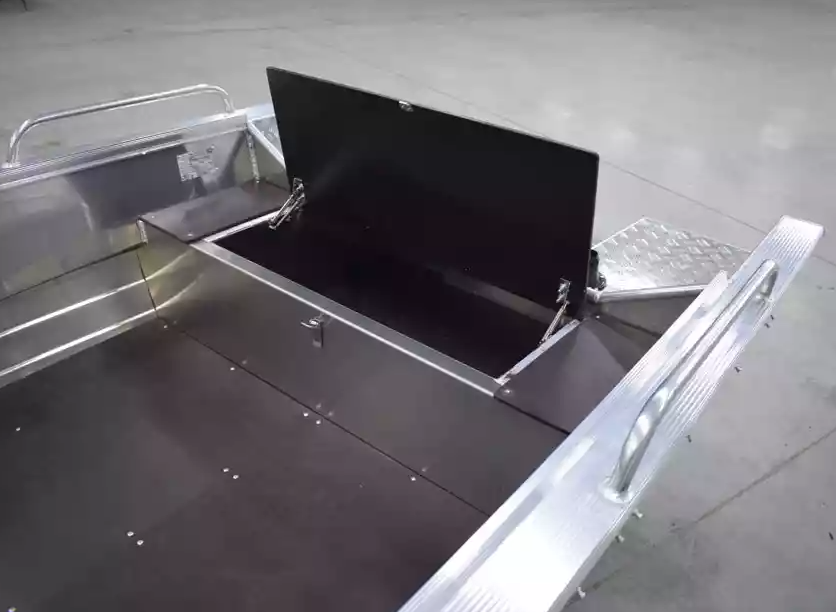 Алюминиевая лодка  Wyatboat-430 Р в Евпатории