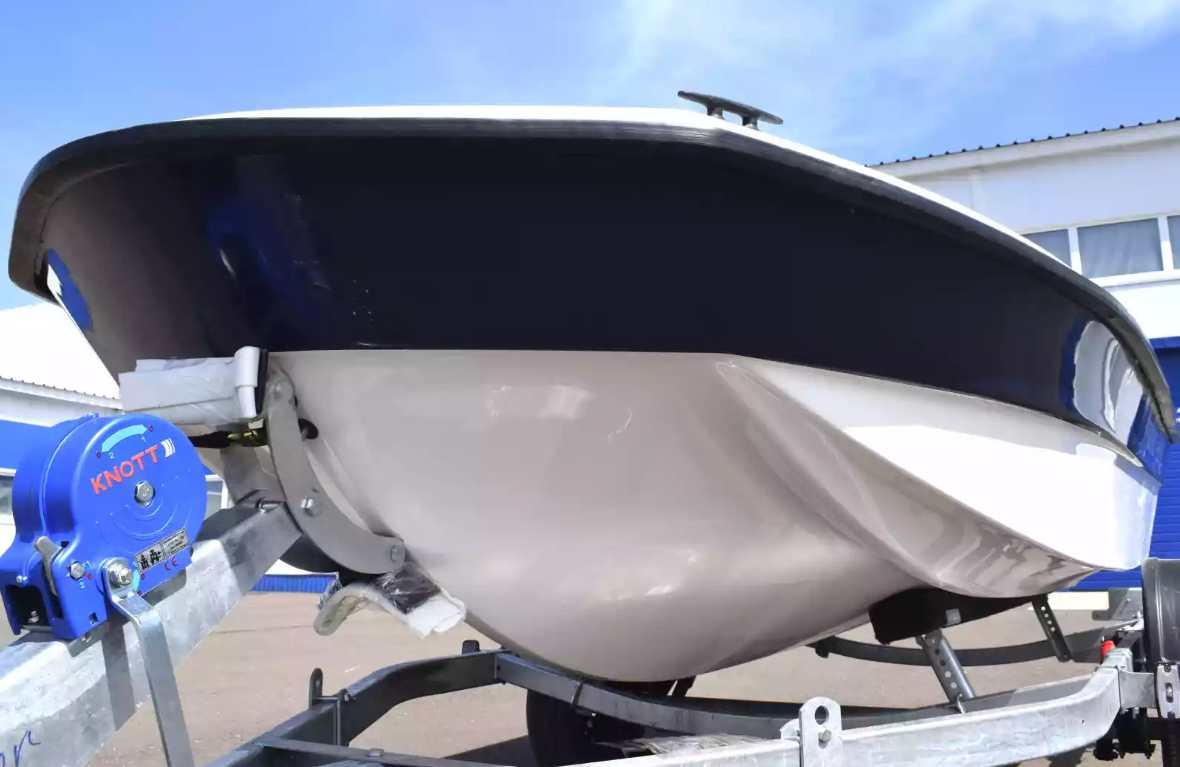 Стеклопластиковая лодка Wyatboat 430 тримаран в Евпатории