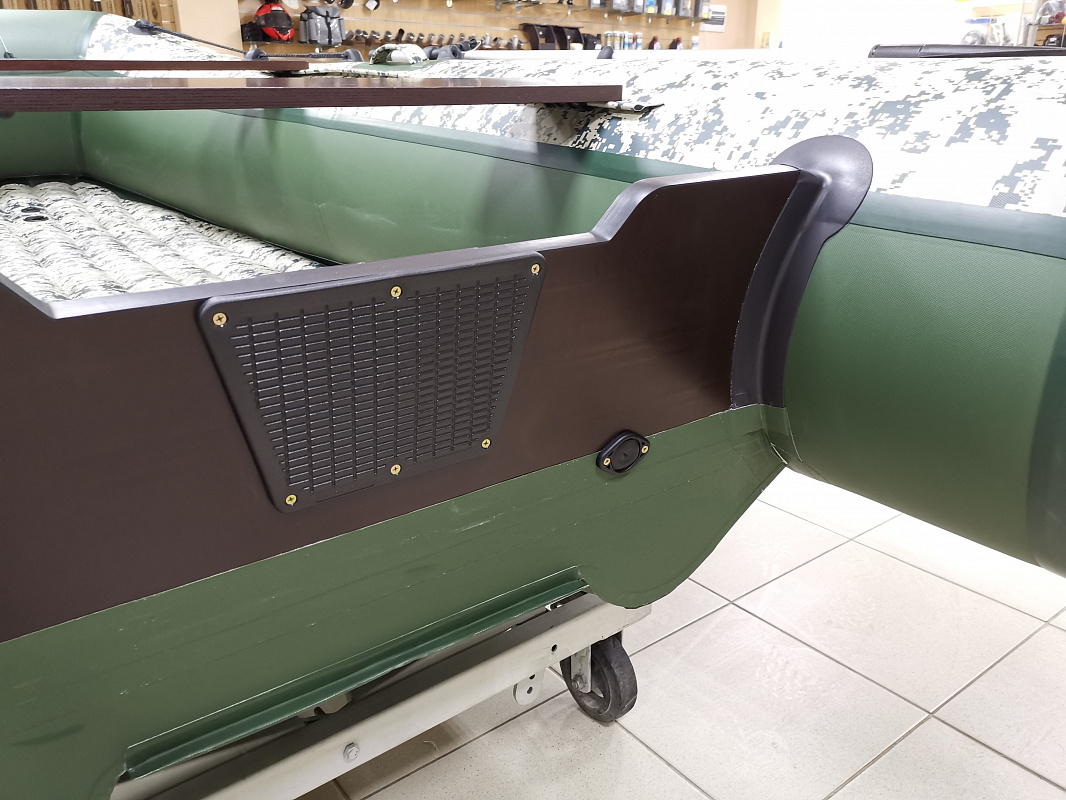 Лодка MISHIMO SPORT 390 в Евпатории