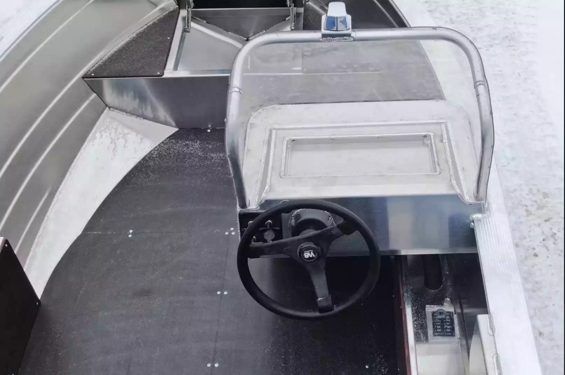 Алюминиевая лодка Неман-400 С в Евпатории