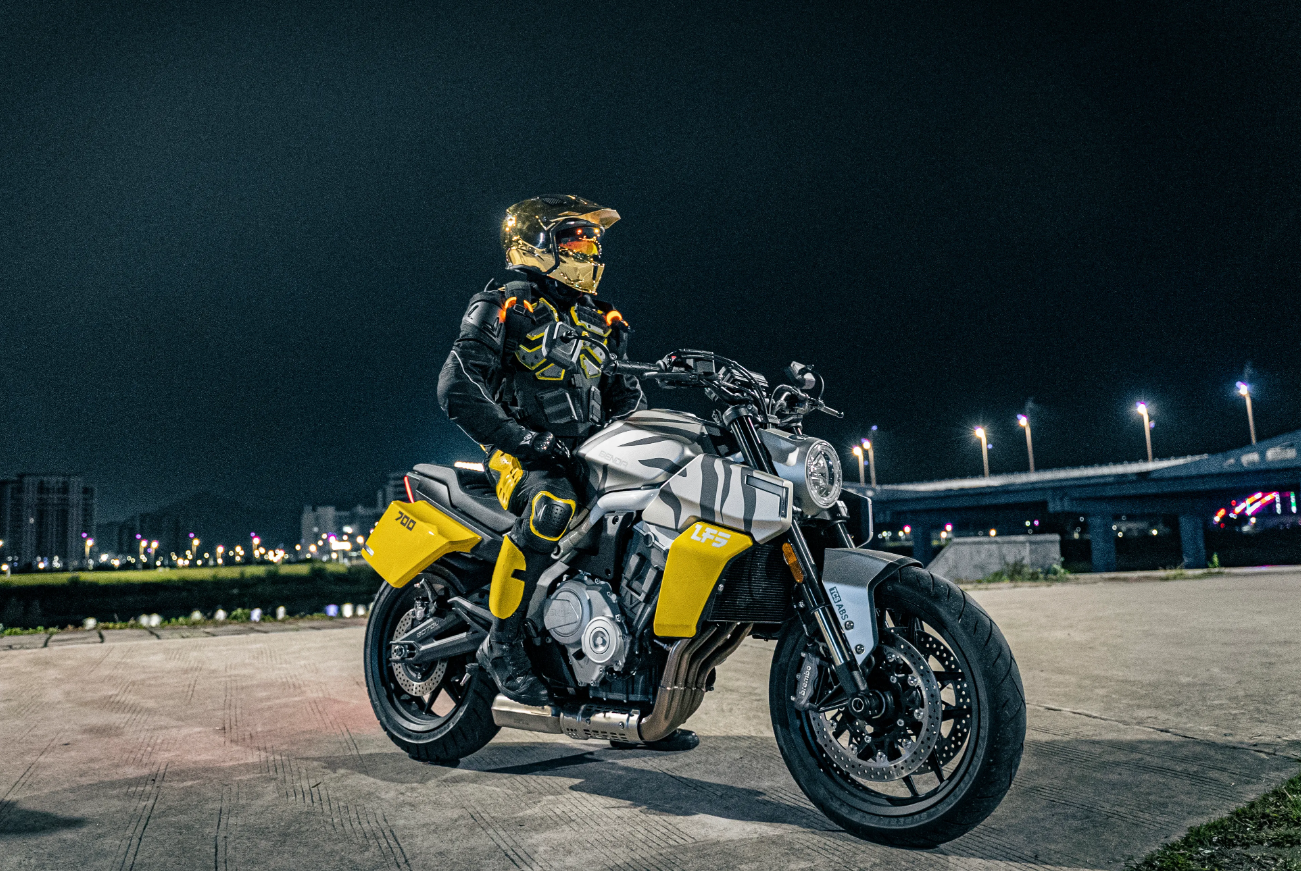 Мотоцикл Benda LFS 700 в Евпатории