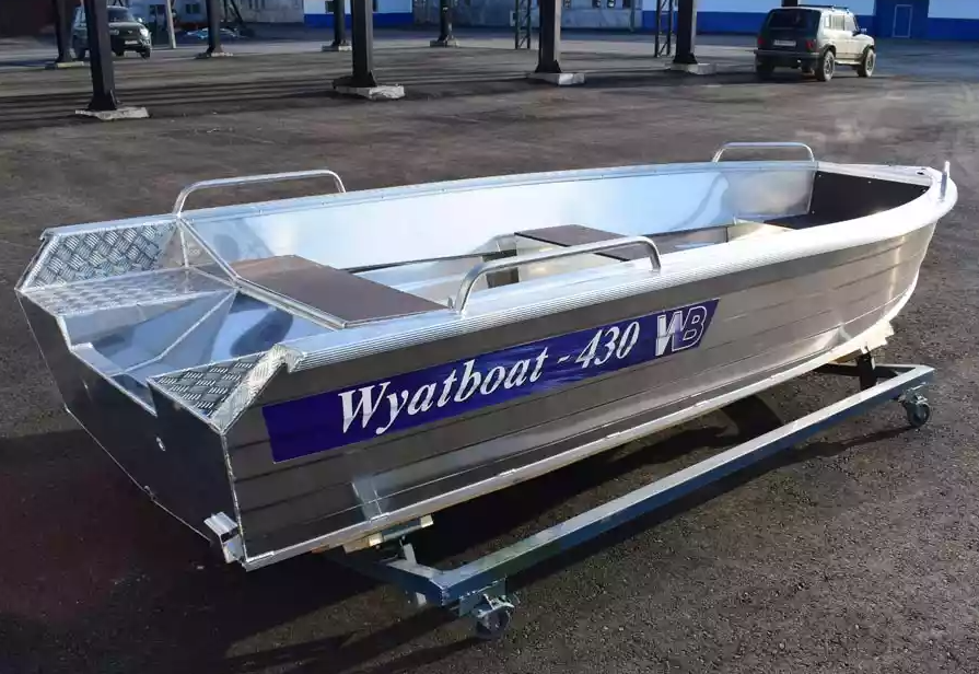 Алюминиевая лодка  Wyatboat-430 Р в Евпатории