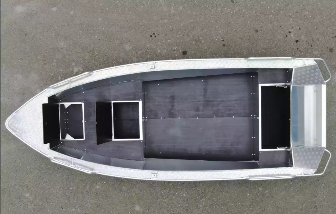 Алюминиевая лодка  Wyatboat-430М FISH в Евпатории