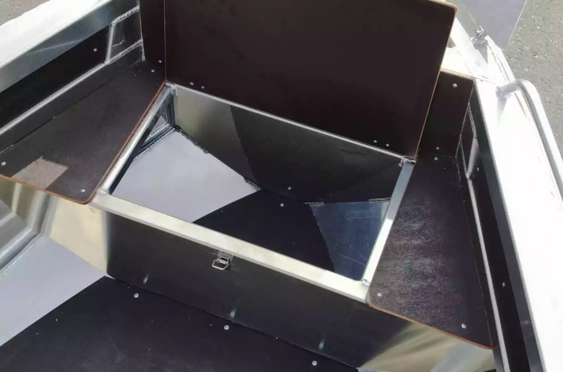 Алюминиевая лодка  Неман-480 Р в Евпатории