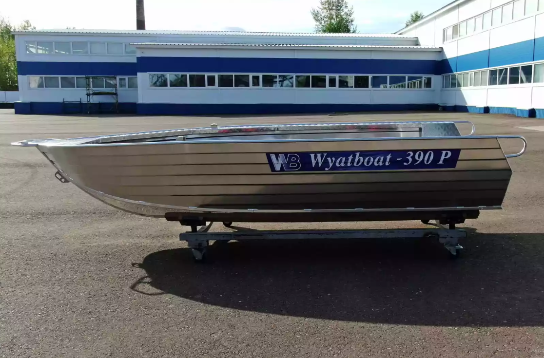 Алюминиевая лодка Wyatboat-390РМ увеличенный борт в Евпатории