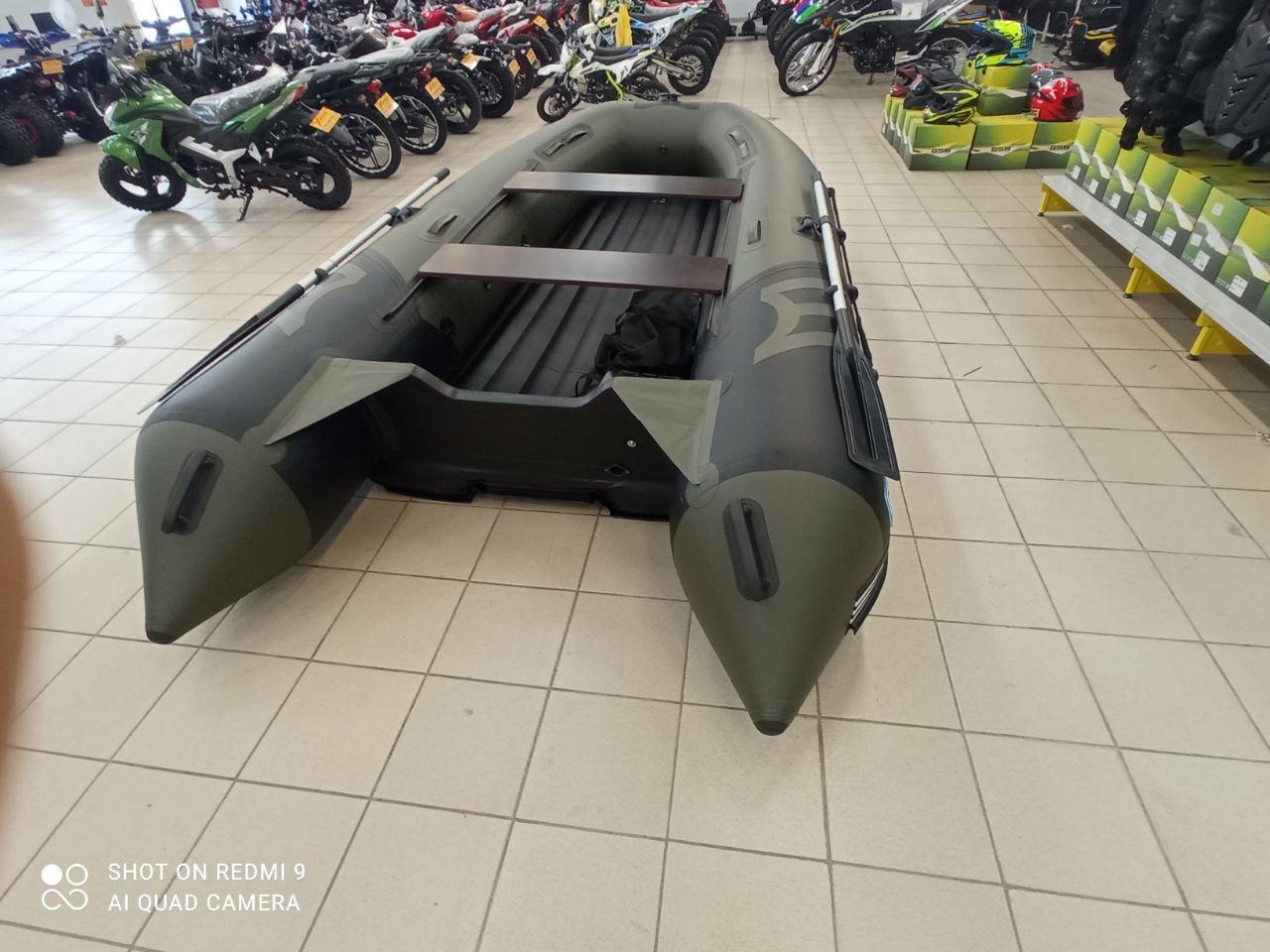 Лодка MISHIMO RIVER JET 410 под водомет в Евпатории