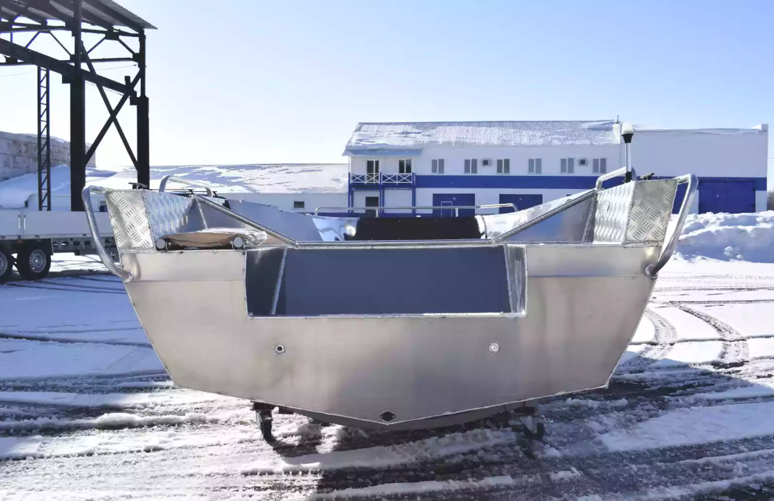 Алюминиевая лодка Неман-500 P в Евпатории