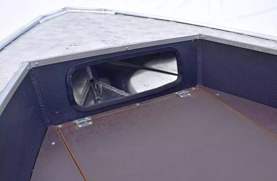 Алюминиевая лодка Wyatboat-370 в Евпатории