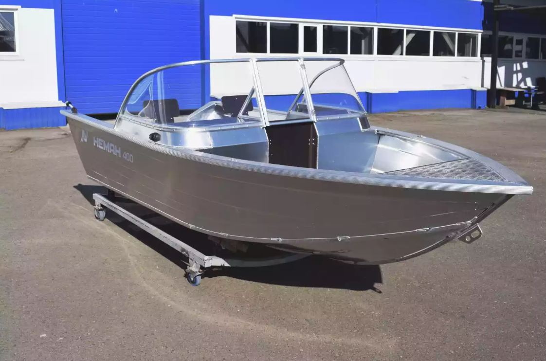 Алюминиевая лодка  Неман-400 DCM в Евпатории