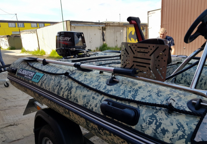 НАДУВНАЯ ЛОДКА GLADIATOR C370AL в Евпатории