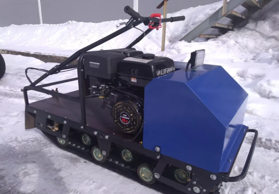 Мотобуксировщик AhtaR ЗИМА с реверсом (задний ход) в Евпатории