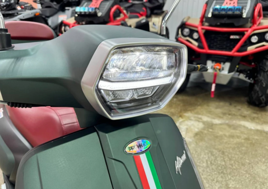 Скутер PROMAX Miami 240 (49) в Евпатории