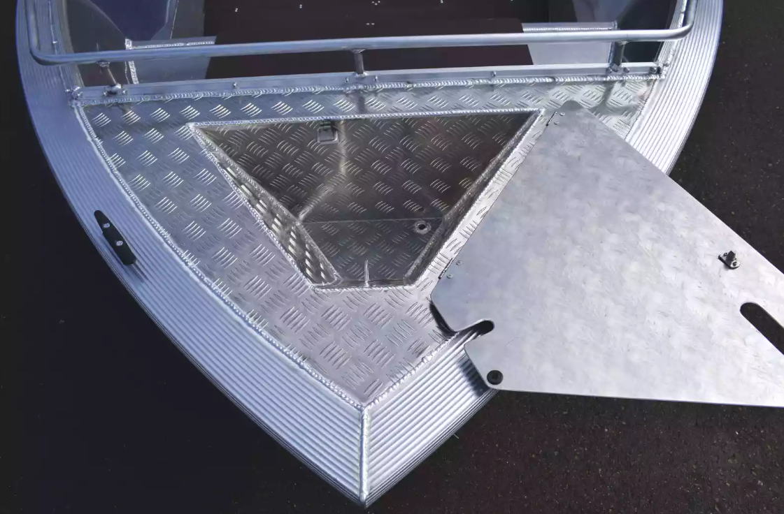 Алюминиевая лодка Неман-500 P в Евпатории