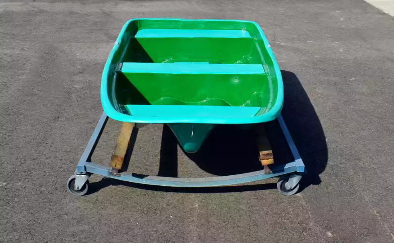 Стеклопластиковая лодка Старт (тримаран) в Евпатории