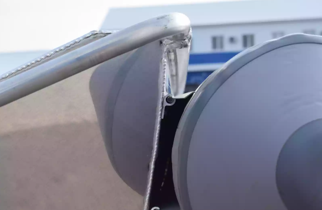 Алюминиевая лодка Wyatboat-370 в Евпатории