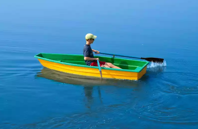 Стеклопластиковая лодка Малютка в Евпатории