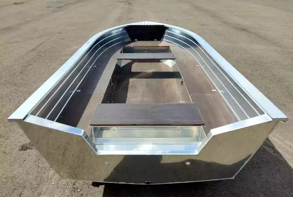 Алюминиевая лодка Неман-400 в Евпатории