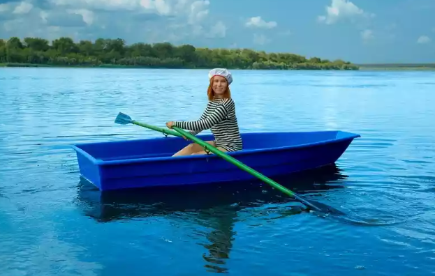 Стеклопластиковая лодка Малютка в Евпатории