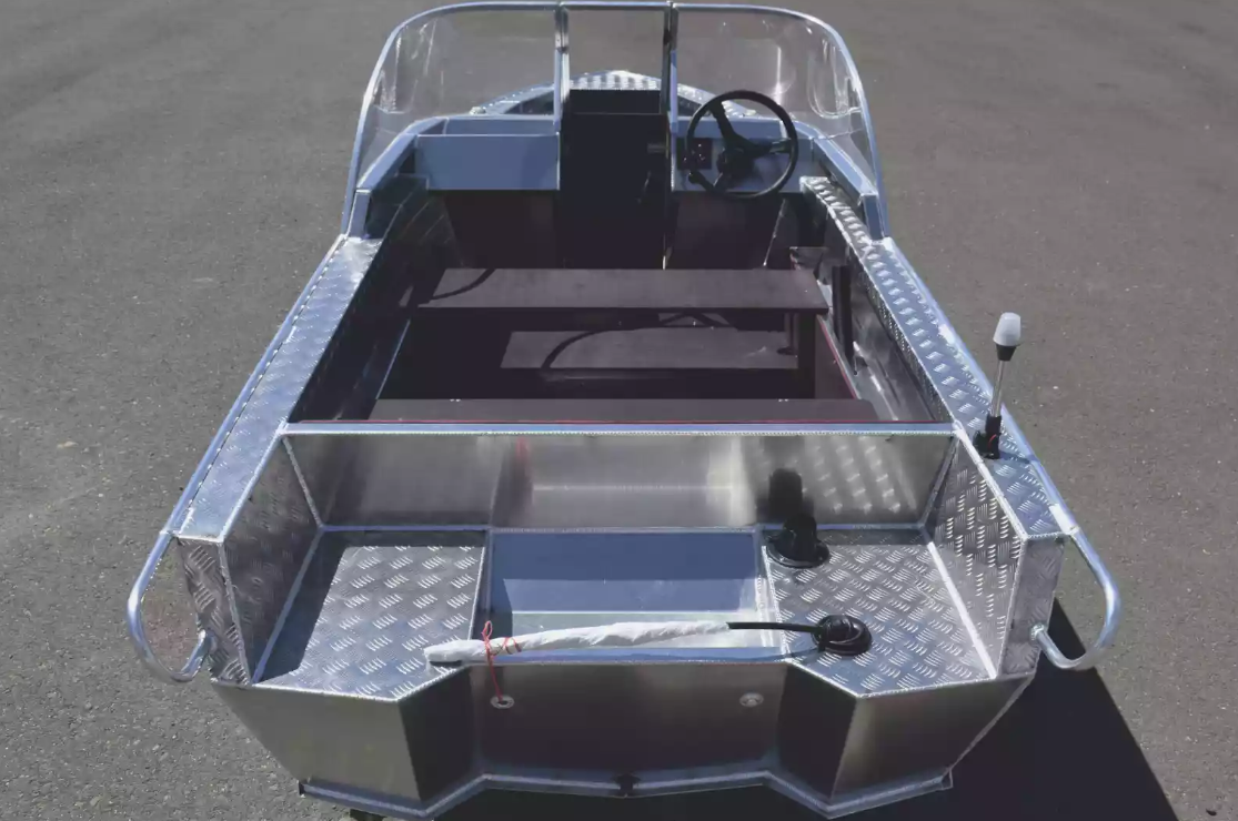 Алюминиевая лодка Wyatboat-390 DCM в Евпатории