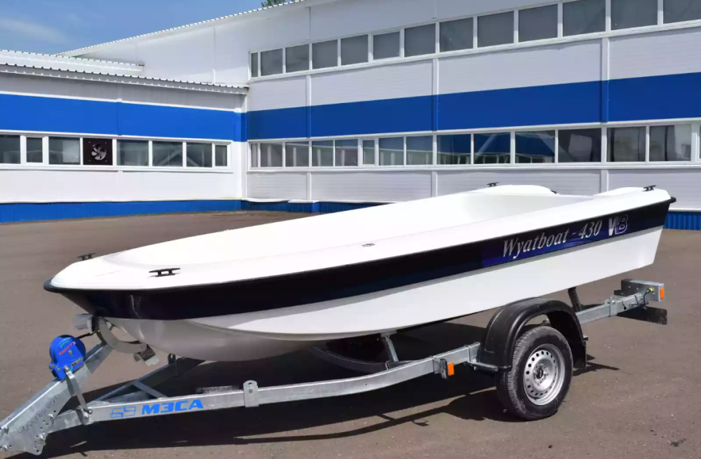 Стеклопластиковая лодка Wyatboat 430 тримаран в Евпатории