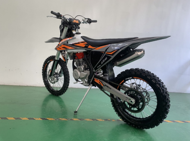 Мотоцикл JHLMOTO JHL LX4 CB300RL (175FMN) в Евпатории