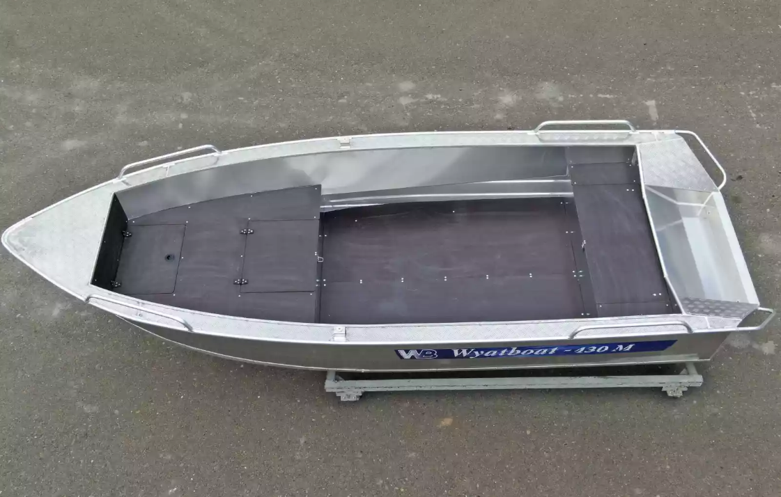 Алюминиевая лодка  Wyatboat-430М FISH в Евпатории