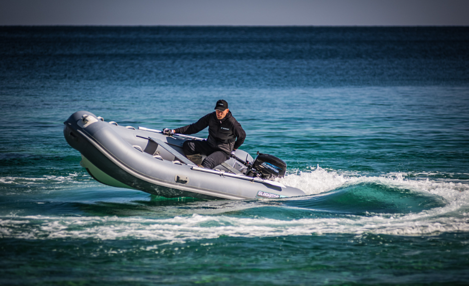 Лодка GLADIATOR RIB380AL в Евпатории