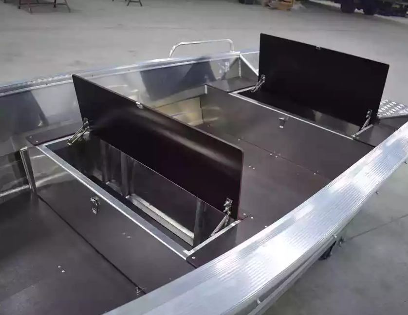 Алюминиевая лодка  Wyatboat-430 Р в Евпатории