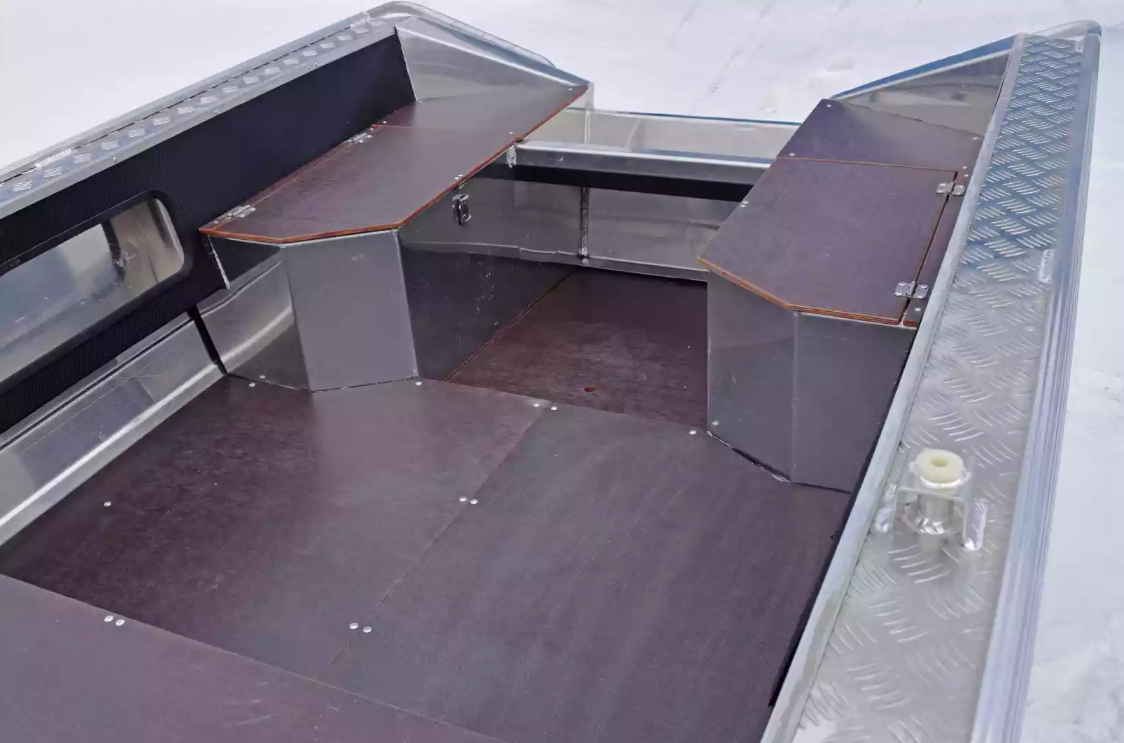 Алюминиевая лодка Wyatboat-370 в Евпатории