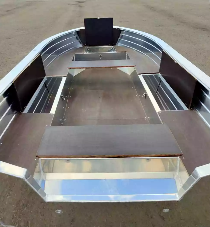 Алюминиевая лодка Неман-400 в Евпатории