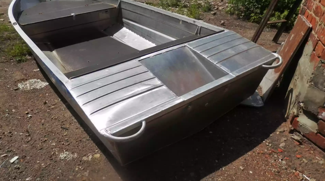 Алюминиевая лодка Вятка-Профи Вариант в Евпатории