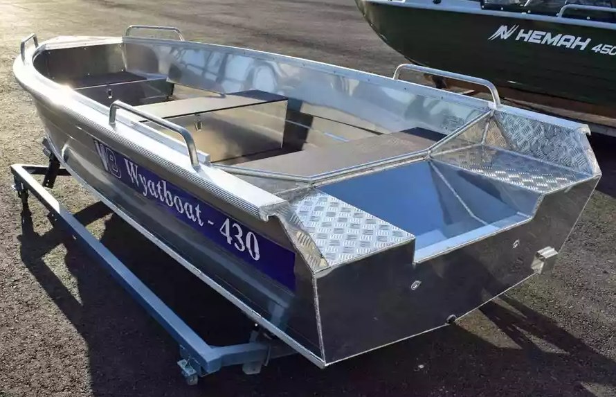 Алюминиевая лодка  Wyatboat-430 Р в Евпатории