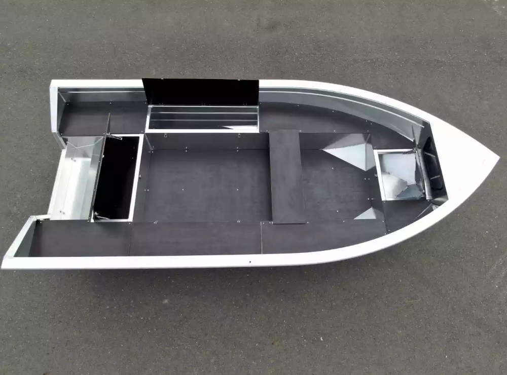 Алюминиевая лодка  Неман-420 в Евпатории