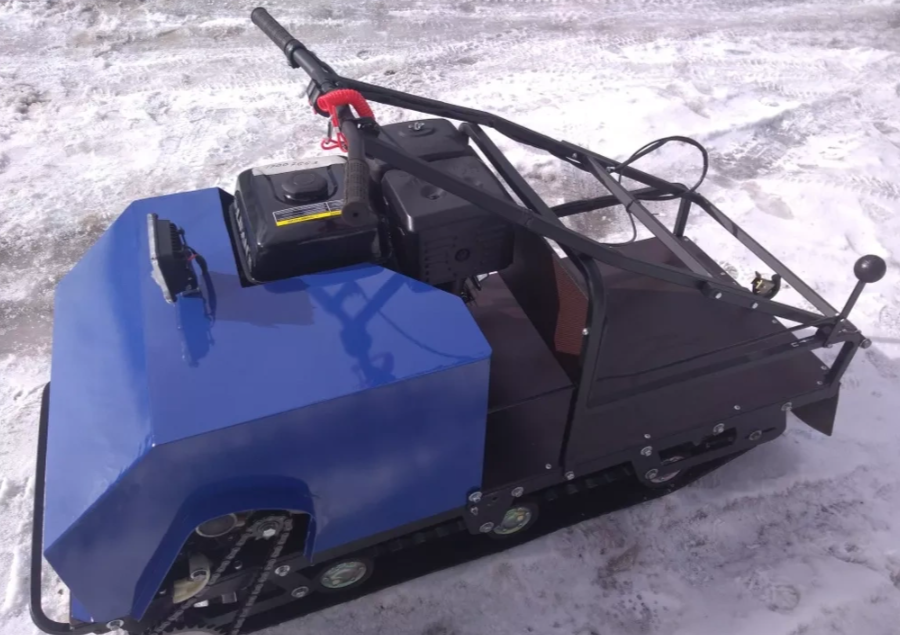 Мотобуксировщик AhtaR ЗИМА с реверсом (задний ход) в Евпатории