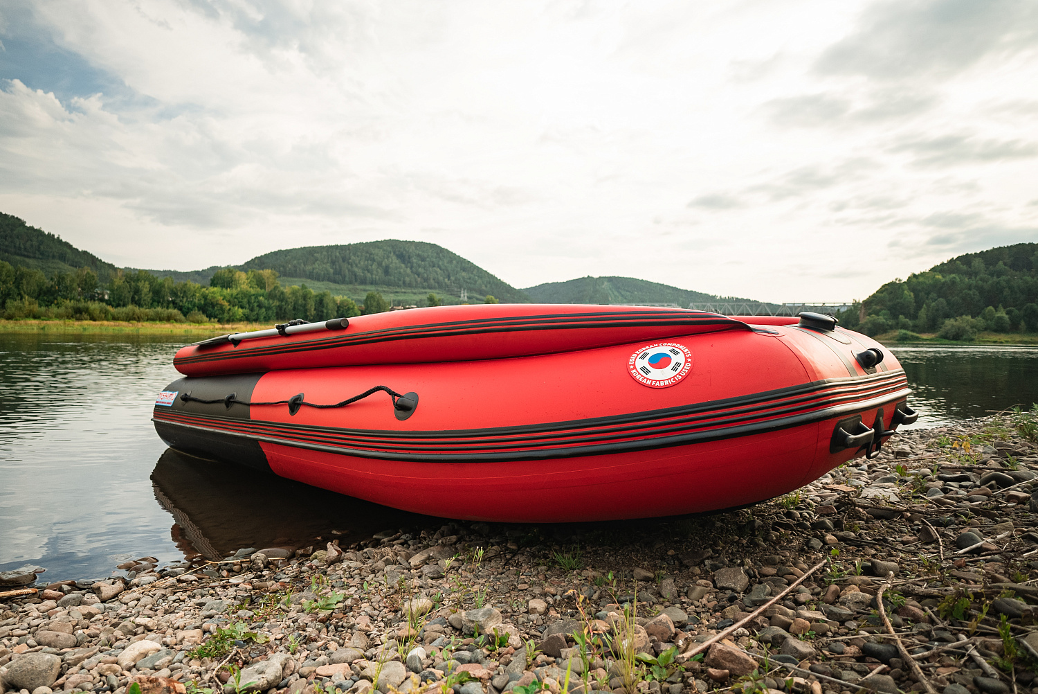 Лодка MISHIMO RIVER FJET PRO 430  под водомет в Евпатории