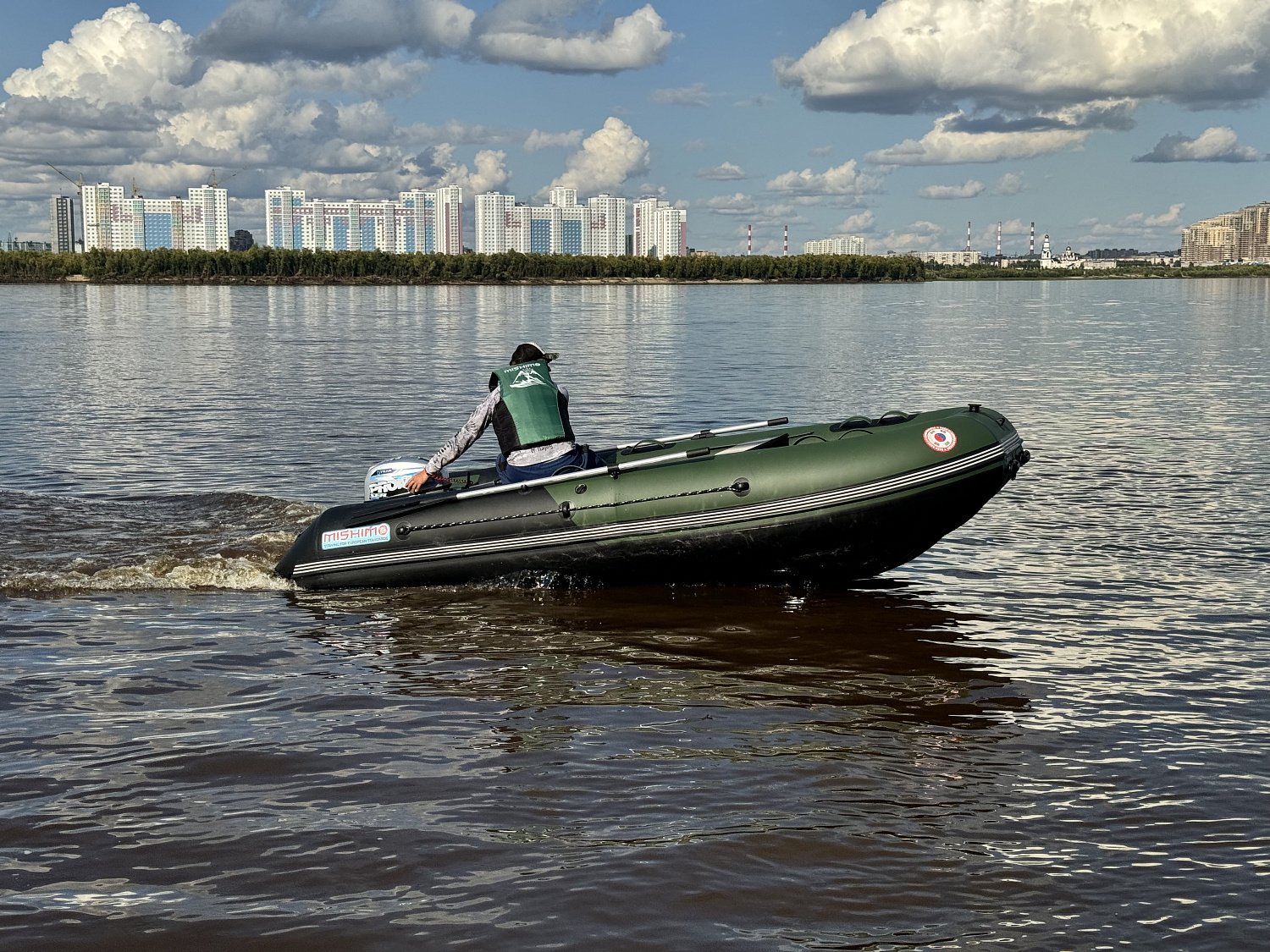 Лодка MISHIMO BIG FLOOR 400 в Евпатории