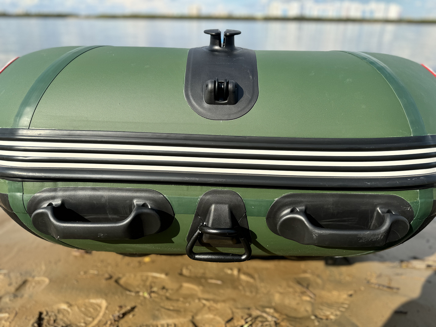 Лодка MISHIMO BIG FLOOR 380 в Евпатории