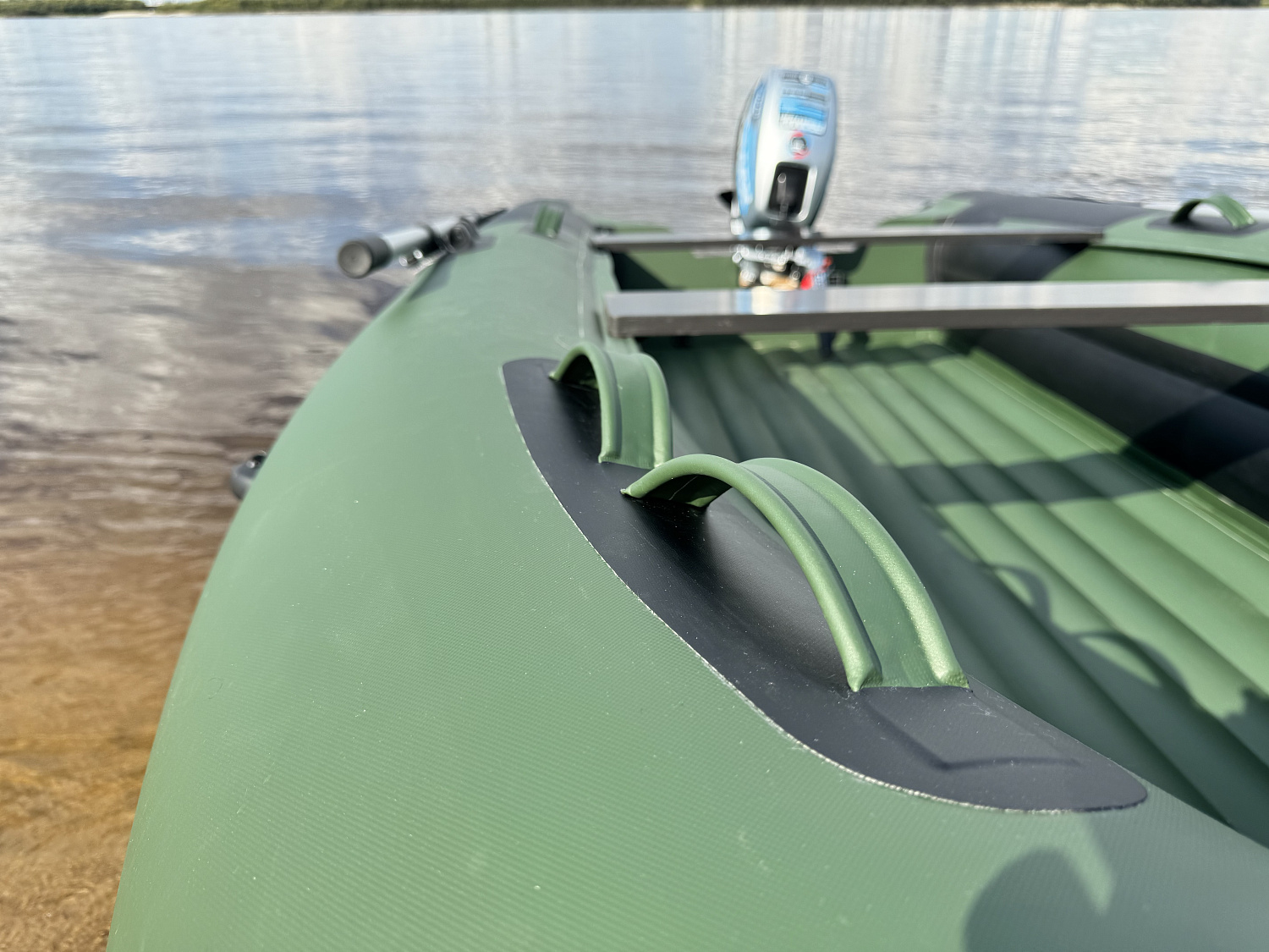 Лодка MISHIMO BIG FLOOR 380 в Евпатории