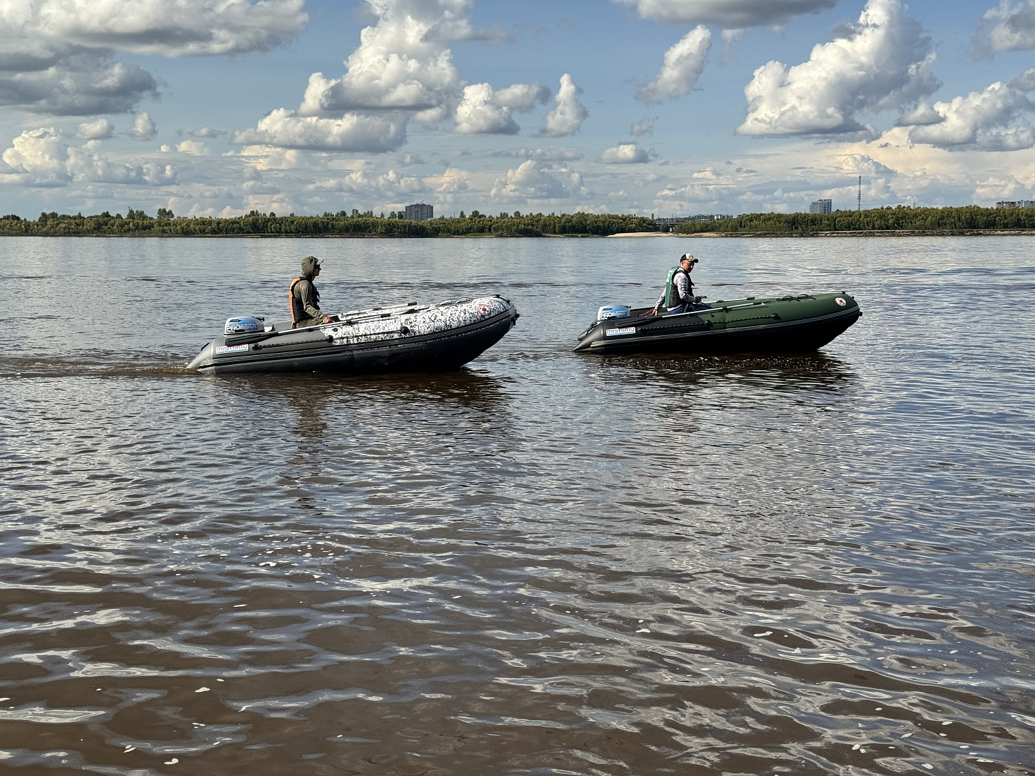 Лодка MISHIMO BIG FLOOR 440 в Евпатории