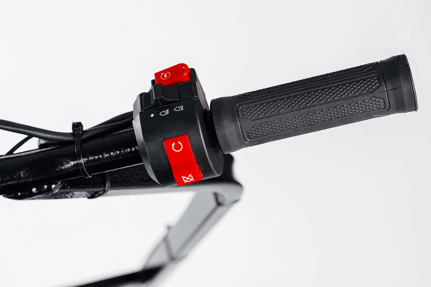 МОТОБУКСИРОВЩИК IKUDZO LONG 2.0 1700/500 EKR20 в Евпатории