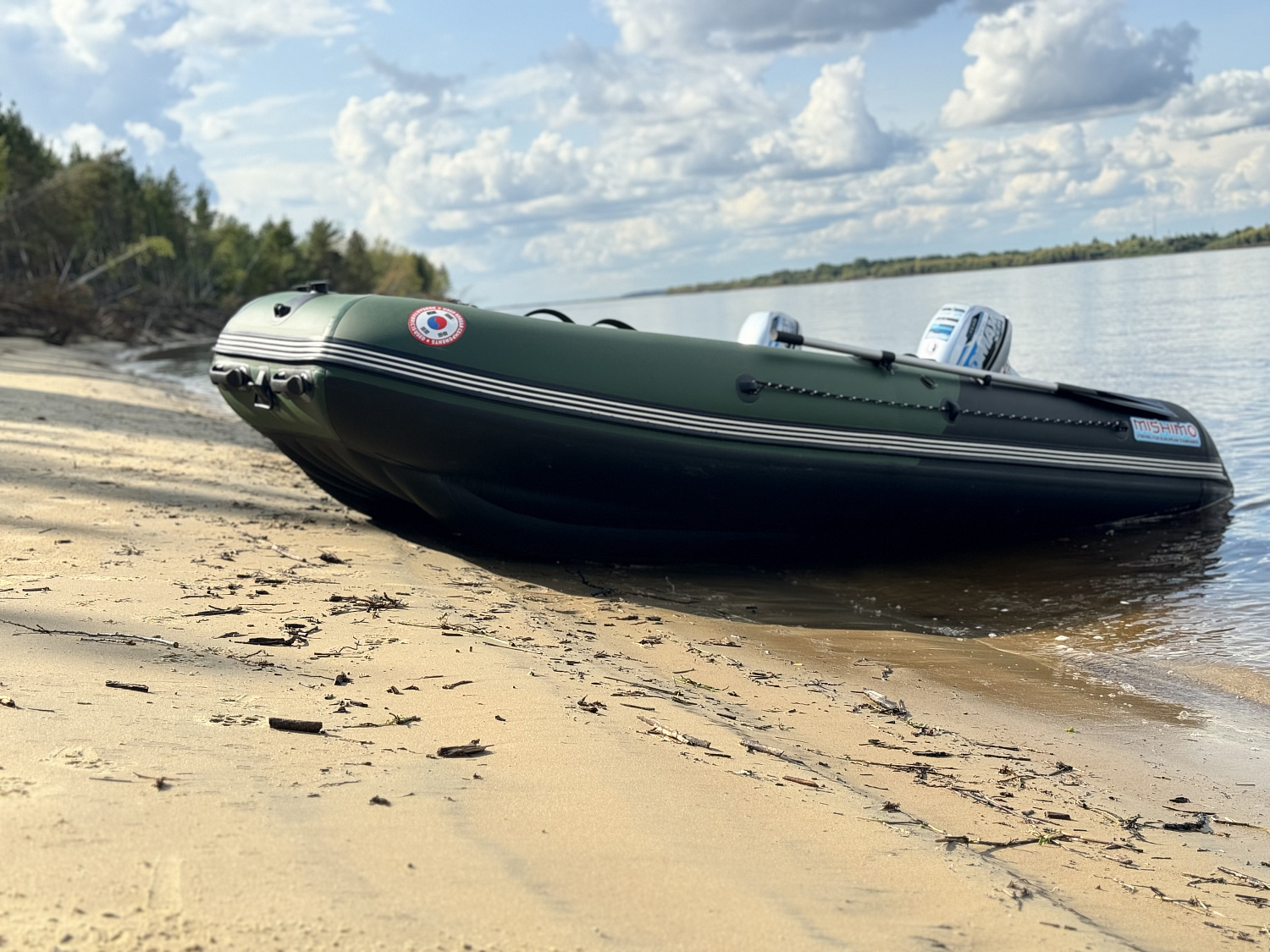 Лодка MISHIMO BIG FLOOR 420 в Евпатории