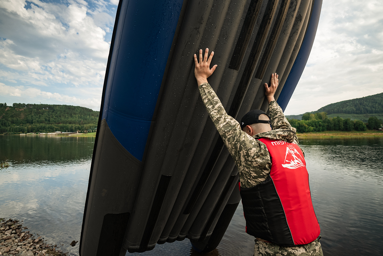 Лодка MISHIMO RIVER FJET PRO 430  под водомет в Евпатории